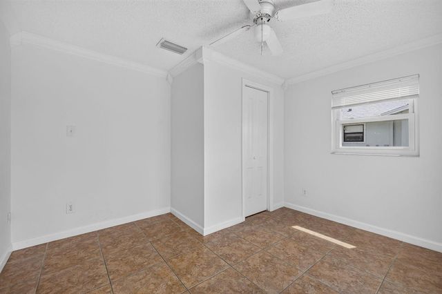 592 SW Banks Terrace, Port St. Lucie, FL 34953