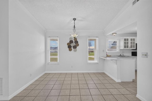 592 SW Banks Terrace, Port St. Lucie, FL 34953