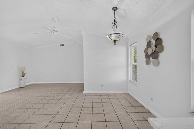 592 SW Banks Terrace, Port St. Lucie, FL 34953