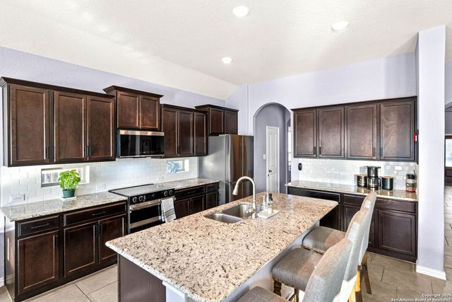 1918 Sunspur Rd, New Braunfels, TX 78130