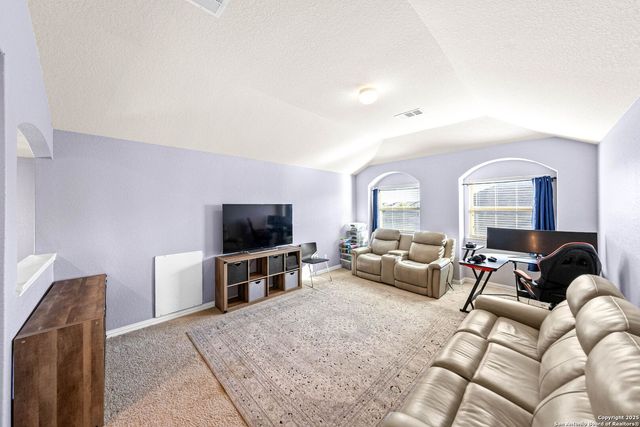 1918 Sunspur Rd, New Braunfels, TX 78130