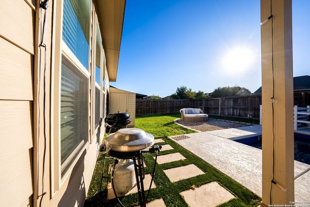 1918 Sunspur Rd, New Braunfels, TX 78130