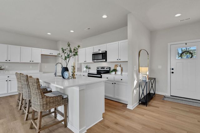 130 & 132 N Gowen St, Goddard, KS 67052