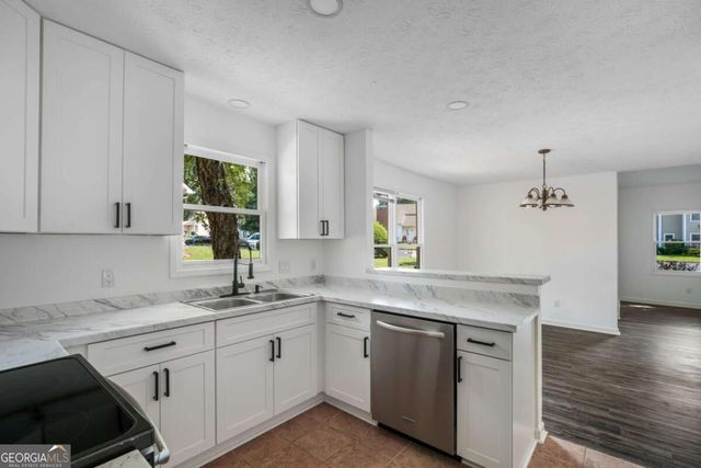 2176 Wellington Circle, Lithonia, GA 30058