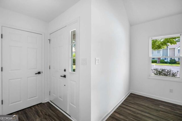 2176 Wellington Circle, Lithonia, GA 30058