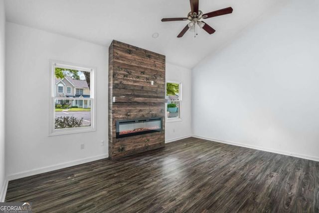 2176 Wellington Circle, Lithonia, GA 30058