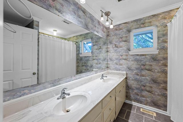 409 White Road, Chattanooga, TN 37421