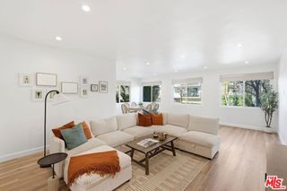 324 S Elm Drive 101, Beverly Hills, CA 90212
