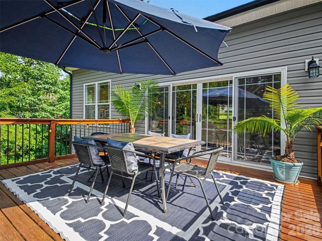 155 Wood Acre Drive, Mooresville, NC 28115