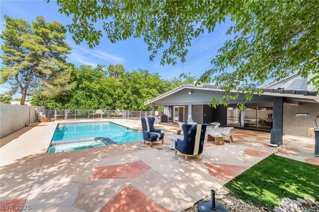 6675 Five Pennies Circle, Las Vegas, NV 89120