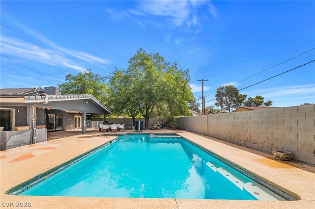 6675 Five Pennies Circle, Las Vegas, NV 89120