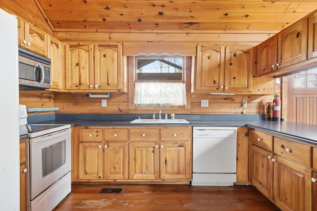 591 Oak Ridge Road, Ellijay, GA 30536