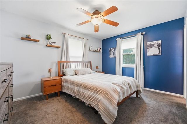 3916 Queen Ridge Drive, Independence, MO 64055
