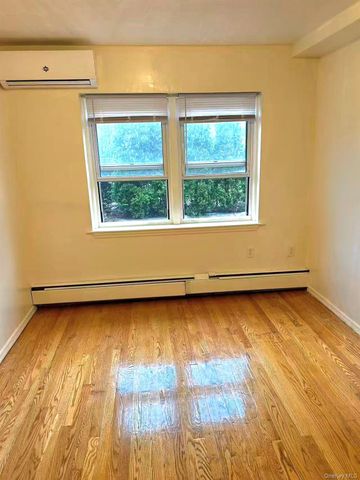 14615 22nd Avenue, Whitestone, NY 11357