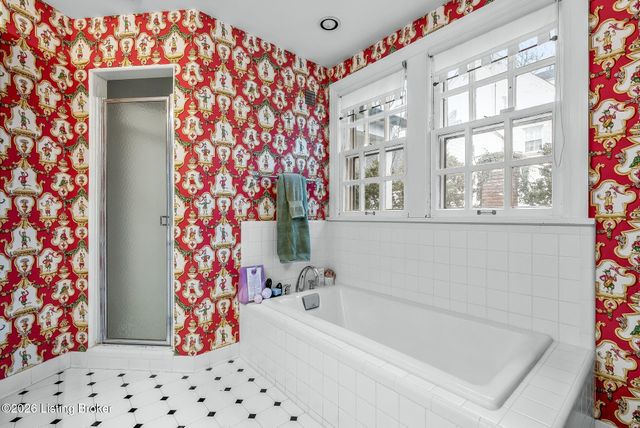 408 Mayfair Ln, Louisville, KY 40207