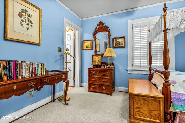 408 Mayfair Ln, Louisville, KY 40207