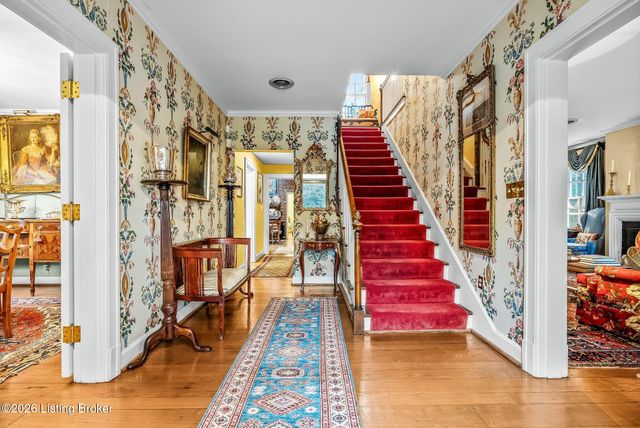 408 Mayfair Ln, Louisville, KY 40207