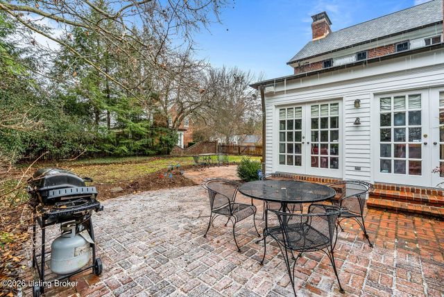 408 Mayfair Ln, Louisville, KY 40207