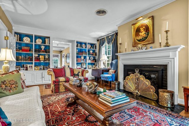 408 Mayfair Ln, Louisville, KY 40207