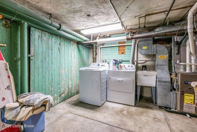 408 Mayfair Ln, Louisville, KY 40207