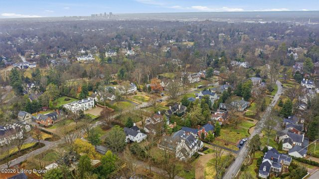 408 Mayfair Ln, Louisville, KY 40207