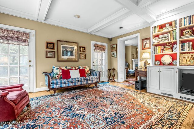 408 Mayfair Ln, Louisville, KY 40207