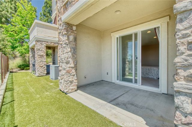21976 Cortina, Chatsworth, CA 91311
