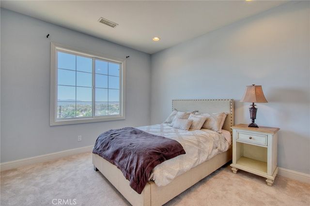 21976 Cortina, Chatsworth, CA 91311