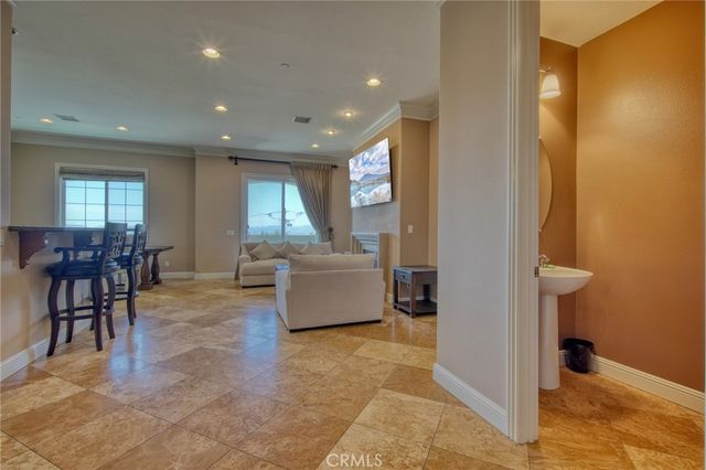 21976 Cortina, Chatsworth, CA 91311