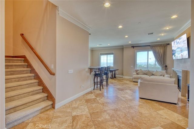 21976 Cortina, Chatsworth, CA 91311