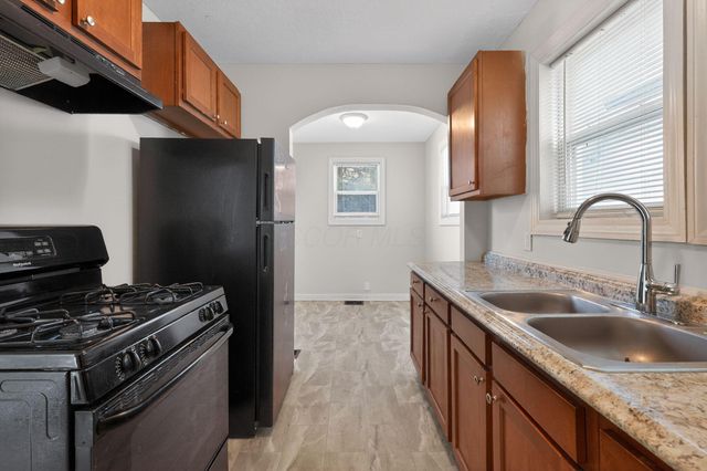 632 Hilltonia Avenue, Columbus, OH 43223