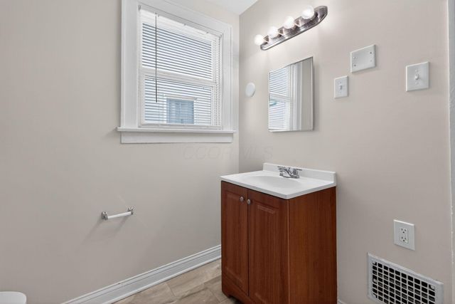 632 Hilltonia Avenue, Columbus, OH 43223