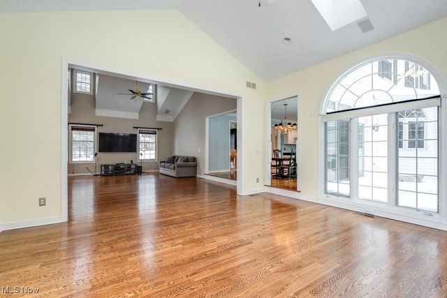 515 Woodview Trail, Aurora, OH 44202