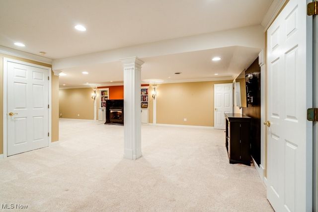 515 Woodview Trail, Aurora, OH 44202