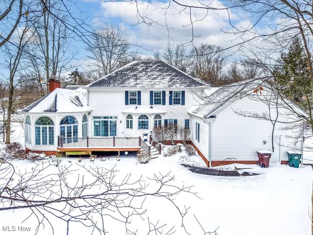 515 Woodview Trail, Aurora, OH 44202