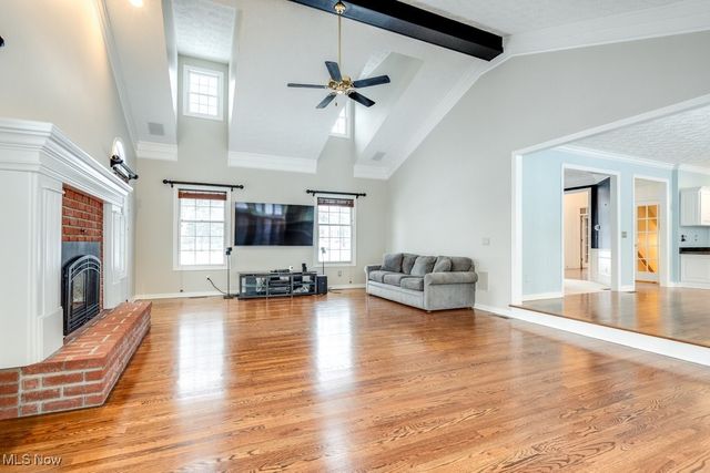 515 Woodview Trail, Aurora, OH 44202