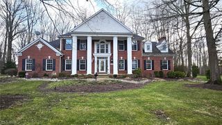 515 Woodview Trail, Aurora, OH 44202