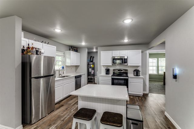 2805 Springdale Road, Fort Worth, TX 76111
