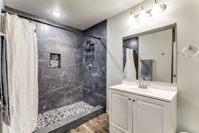 2805 Springdale Road, Fort Worth, TX 76111