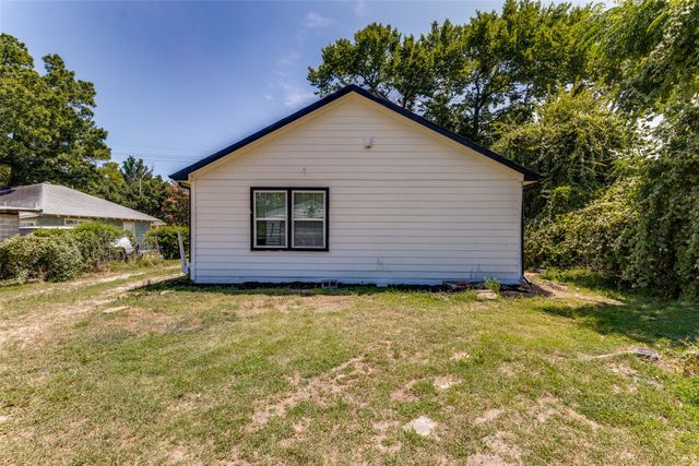2805 Springdale Road, Fort Worth, TX 76111