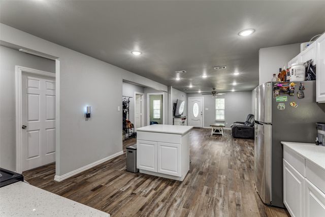 2805 Springdale Road, Fort Worth, TX 76111