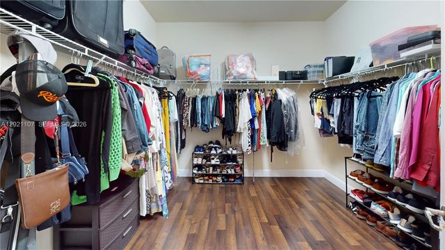 8610 NW 101st Pl, Doral, FL 33178