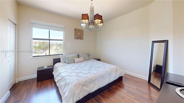 8610 NW 101st Pl, Doral, FL 33178