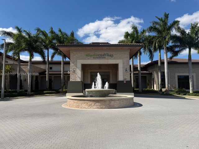 8610 NW 101st Pl, Doral, FL 33178