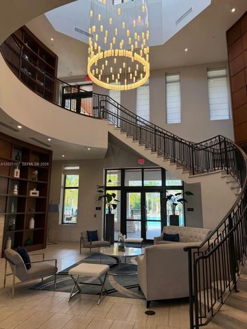 8610 NW 101st Pl, Doral, FL 33178
