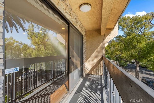 1135 Allen, Glendale, CA 91201