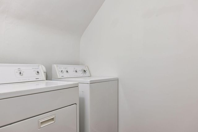 1807 Dupont Avenue S, Minneapolis, MN 55403