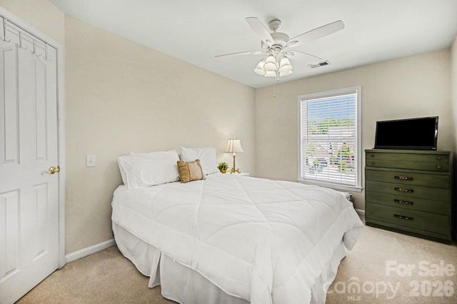 608 Eden Wood Court, Matthews, NC 28105