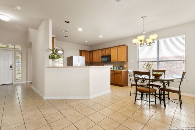 3642 PINYON PNE, San Antonio, TX 78261