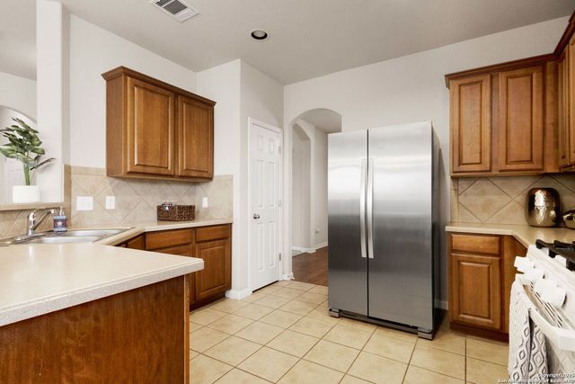 3642 PINYON PNE, San Antonio, TX 78261